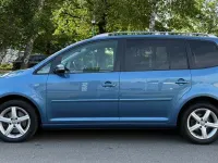 Gebraucht VW Touran Cup 140 PS (102 kW) 2014 Blau Van / Kleinbus