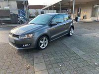 Gebraucht VW Polo 90 PS (66 kW) 2010 Grau Kleinwagen