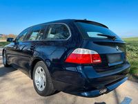 Gebraucht BMW 530 218 PS (160 kW) 2004 Blau Kombi