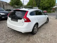 Gebraucht Volvo V60 Momentum 120 PS (88 kW) 2016 Weiß Kombi