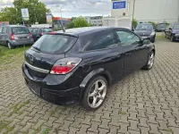 Gebraucht Opel Astra GTC Sport 125 PS (91 kW) 2005 Schwarz Limousine