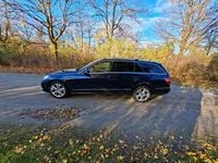 Gebraucht Mercedes E250 Avantgarde 204 PS (150 kW) 2012 Blau Kombi