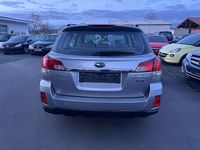 Gebraucht Subaru Outback Trend 150 PS (110 kW) 2011 Silber Kombi