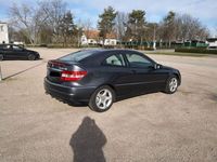 Gebraucht Mercedes CLC180 143 PS (105 kW) 2009 Grau Kleinwagen