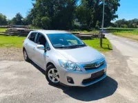 Gebraucht Toyota Auris Hybrid Life 136 PS (100 kW) 2012 Silber Limousine