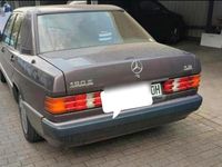 Gebraucht Mercedes 190 109 PS (80 kW) 1990 Violet Limousine