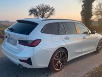 Gebraucht BMW 330e Advantage 292 PS (214 kW) 2021 Weiß Kombi