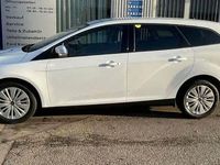Gebraucht Ford Focus Trend 120 PS (88 kW) 2017 Weiß Kombi