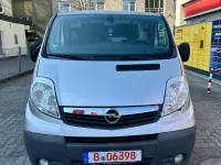 Gebraucht Opel Vivaro 114 PS (83 kW) 2015 Silber Van / Kleinbus