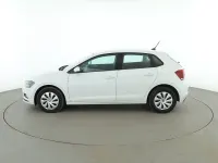 Gebraucht VW Polo Comfortline 95 PS (69 kW) 2021 Weiß Kleinwagen