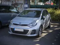 Gebraucht Kia Rio 109 PS (80 kW) 2016 Silber Kleinwagen