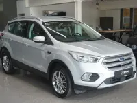 Gebraucht Ford Kuga Trend 150 PS (110 kW) 2019 Polarsilber metallic (metallic) SUV