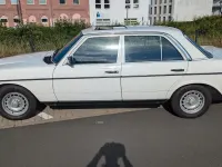 Gebraucht Mercedes 200 94 PS (69 kW) 1978 Weiß Limousine