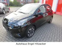 Gebraucht Hyundai i10 Trend 103 PS (75 kW) 2024 Schwarz Kleinwagen