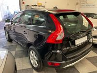 Gebraucht Volvo XC60 Summum 163 PS (119 kW) 2012 Schwarz SUV