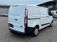 Używany Ford Transit Custom Trend 105 KM (77 kW) 2017 Biały Minivan