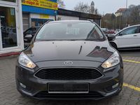 Gebraucht Ford Focus Business Edition 125 PS (91 kW) 2015 Grau Kombi