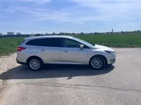 Używany Ford Focus Cool & Connect 125 KM (91 kW) 2018 Srebrny Kombi