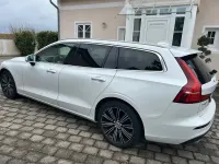 Gebraucht Volvo V60 Momentum 197 PS (144 kW) 2020 Weiß Kombi