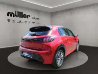 Gebraucht Peugeot e-208 Allure 100 kW (136 PS) 2022 Elixier rot Kleinwagen