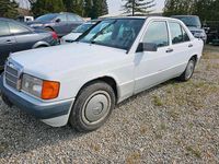 Gebraucht Mercedes 190 108 PS (79 kW) 1992 Weiß Limousine