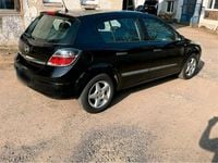Second-hand Opel Astra 90 CP (66 kW) 2009 Negru Berlinǎ