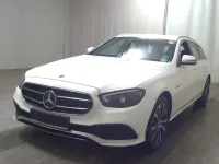 Gebraucht Mercedes E300 Avantgarde 306 PS (225 kW) 2021 Polarweiss Kombi