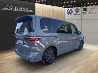Gebraucht VW Multivan Life 150 PS (110 kW) 2022 Grau Van / Kleinbus