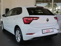 Gebraucht VW Polo Style 95 PS (69 kW) 2022 Weiß (pure white deep black perleffekt) Limousine