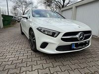Gebraucht Mercedes A180 136 PS (100 kW) 2019 Weiß Limousine