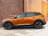 Gebraucht Peugeot 2008 Allure 131 PS (96 kW) 2020 Orange SUV