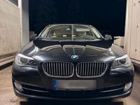 Gebraucht BMW 550 408 PS (300 kW) 2010 Schwarz Limousine