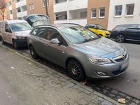 Gebraucht Opel Astra 140 PS (102 kW) 2012 Grau Kombi
