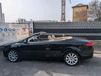 Gebraucht Ford Focus Cabriolet Titanium 145 PS (106 kW) 2007 Schwarz Cabrio