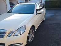 Gebraucht Mercedes E200 Elegance 136 PS (100 kW) 2011 Beige Kombi