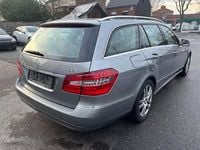 Gebraucht Mercedes E250 Avantgarde 204 PS (150 kW) 2010 Silber Kombi