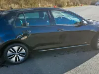 Gebraucht VW e-Golf 100 kW (136 PS) 2019 Schwarz Kleinwagen