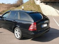 Gebraucht Mercedes C220 150 PS (110 kW) 2005 Schwarz Kombi