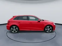 Gebraucht Audi A3 Attraction 110 PS (80 kW) 2016 Rot Limousine