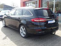 Gebraucht Ford Mondeo Titanium 165 PS (121 kW) 2018 Schwarz Limousine