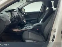 Gebraucht BMW 120 Advantage 192 PS (141 kW) 2023 Alpinweiß uni Kleinwagen
