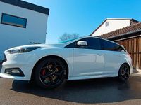 Gebraucht Ford Focus Sport 250 PS (183 kW) 2018 Weiß Kombi