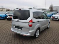 Gebraucht Ford Tourneo Courier Titanium 101 PS (74 kW) 2018 Silber Van / Kleinbus