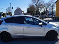 Gebraucht Ford Fiesta Trend 69 PS (50 kW) 2010 Silber Kleinwagen