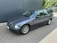 Gebraucht BMW 318 116 PS (85 kW) 1997 Grau Limousine