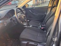 Gebraucht VW Passat 140 PS (102 kW) 2009 Grau Kombi