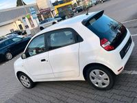 Gebraucht Renault Twingo 70 PS (51 kW) 2016 Weiß Kleinwagen