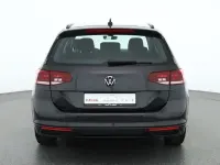 Gebraucht VW Passat 122 PS (89 kW) 2024 Grau Kombi