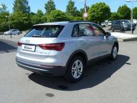 Gebraucht Audi Q3 Ambiente 150 PS (110 kW) 2023 Florettsilber metallic SUV