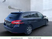 Gebraucht Peugeot 308 Allure 131 PS (96 kW) 2017 Blau Limousine